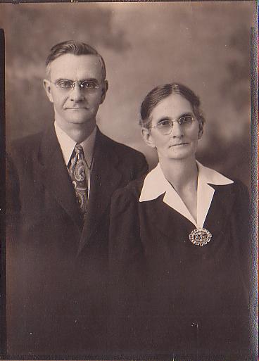 Cleveland and Janetta Holmes